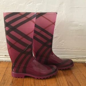 Authentic Burberry purple rain boots sz 38…